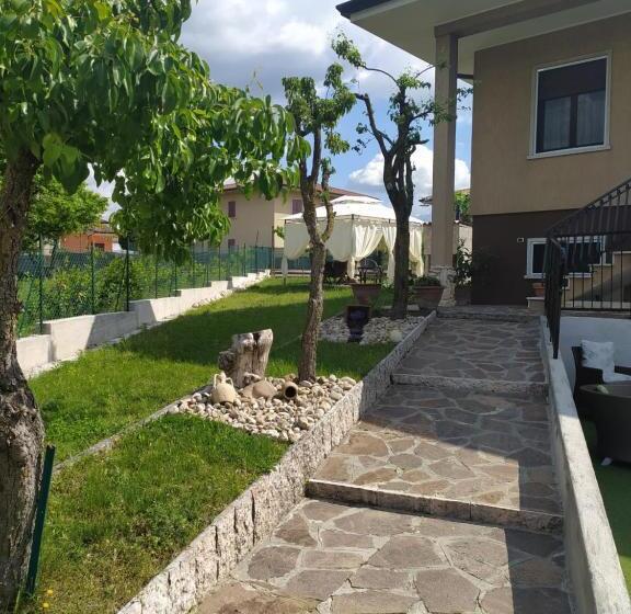 پانسیون Villa Rita