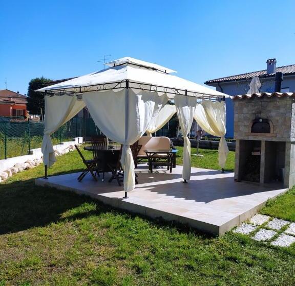 پانسیون Villa Rita