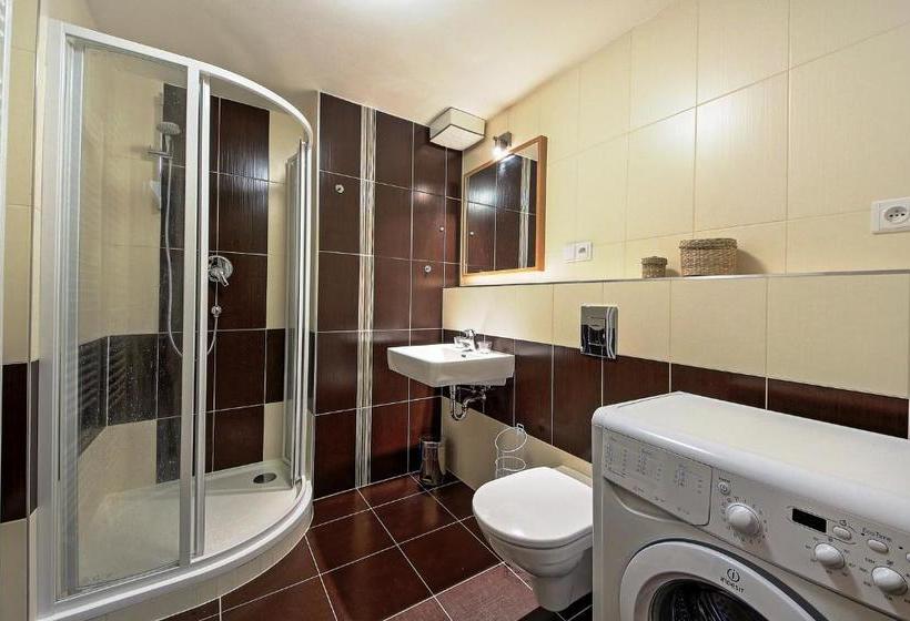 Hluboká Apartment
