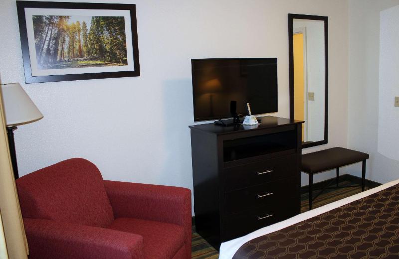 هتل Best Western Plus Moose Jaw