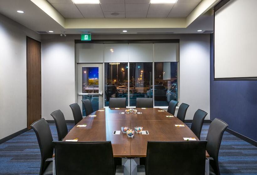 בית מלון כפרי Courtyard By Marriott Winnipeg Airport