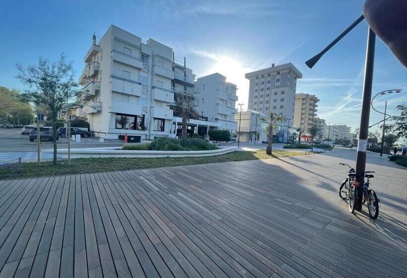 هتل Executive La Fiorita