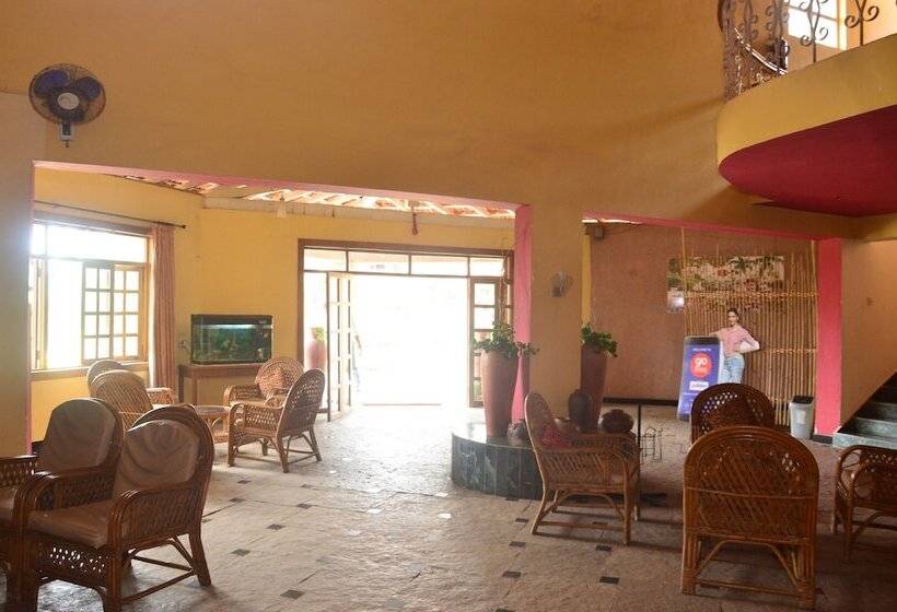 هتل Indismart Woodbourne Resort