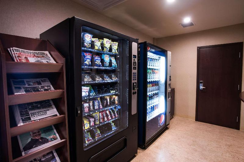 酒店 Quality Inn & Suites