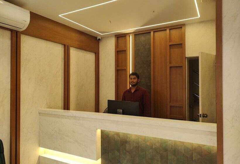 هتل Royal Paris