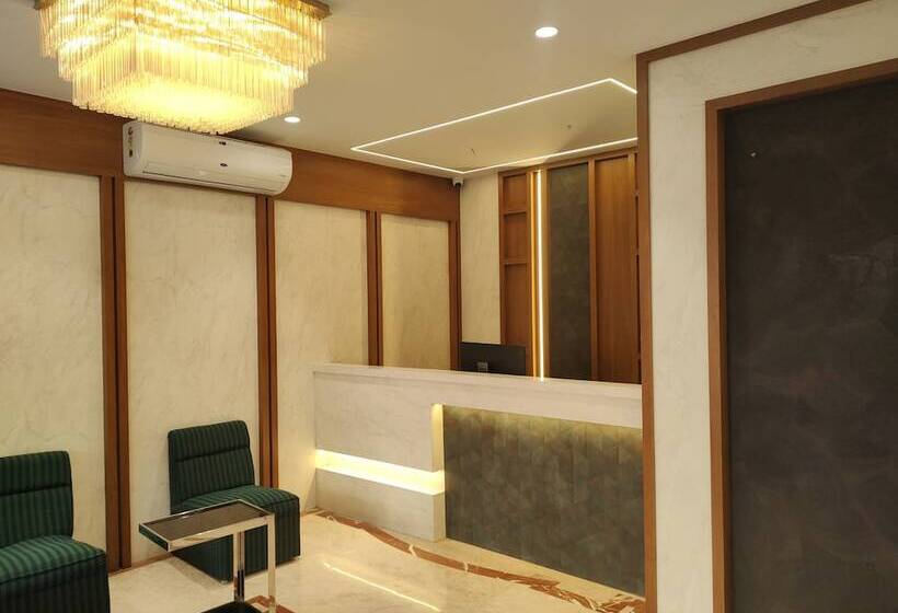 هتل Royal Paris
