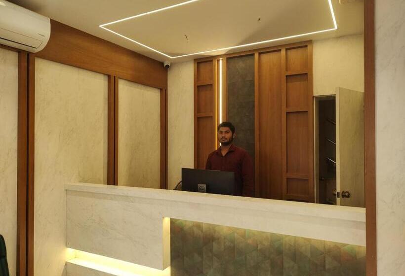 هتل Royal Paris