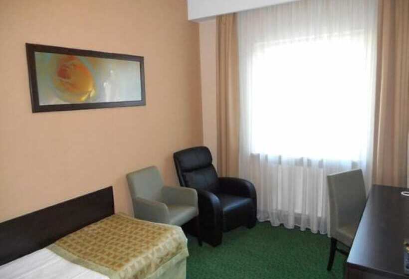 호텔 Topaz Poznań Centrum