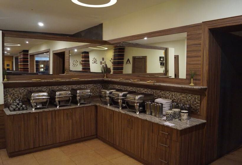 ホテル Vinayaga Inn By Poppys Ooty