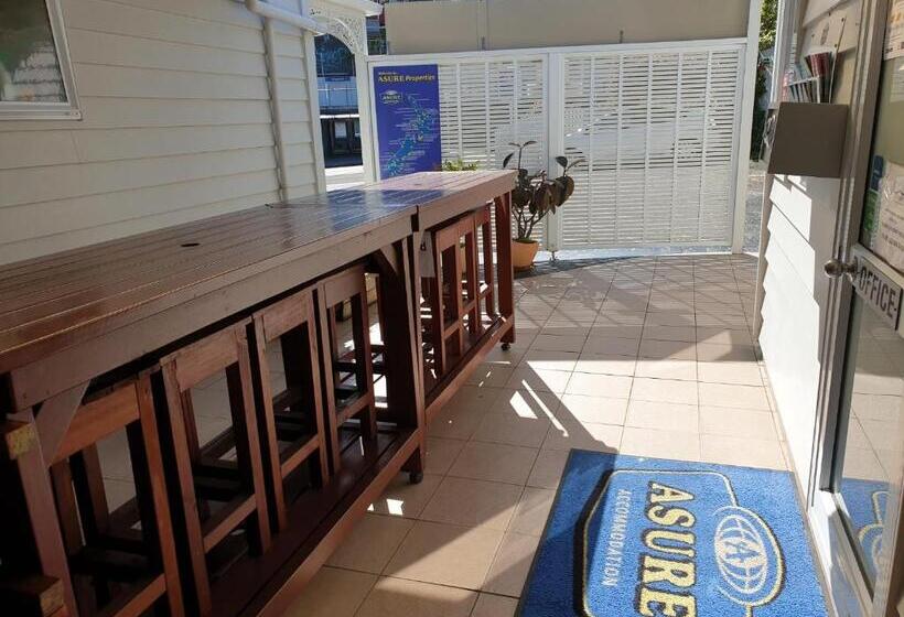 At Eden Park Motel