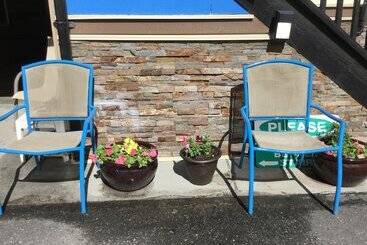 Riverside Motel