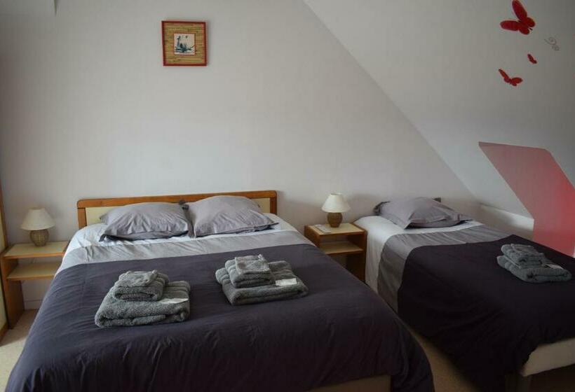 Отель Auberge De La Vallée De La Douve