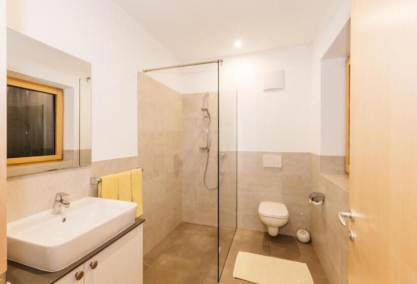 تختخواب و صبحانه Appartement Florian