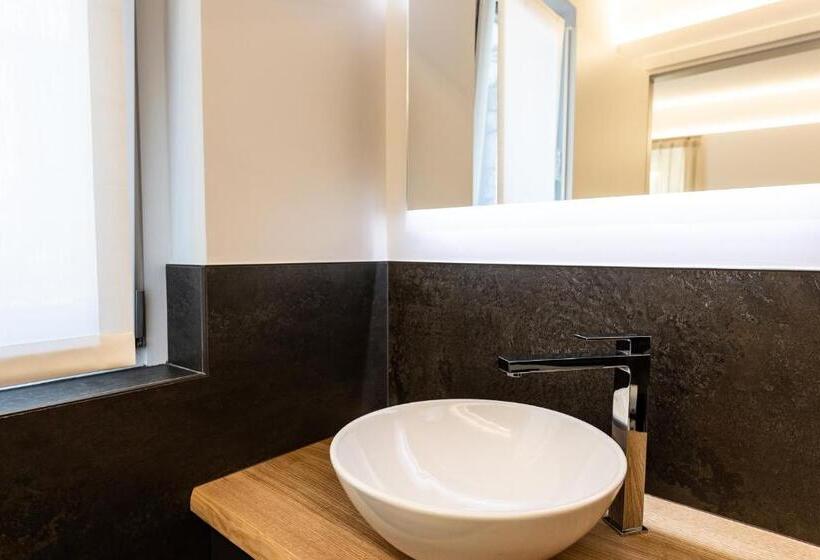 هتل Agriturismo Il Medeghino