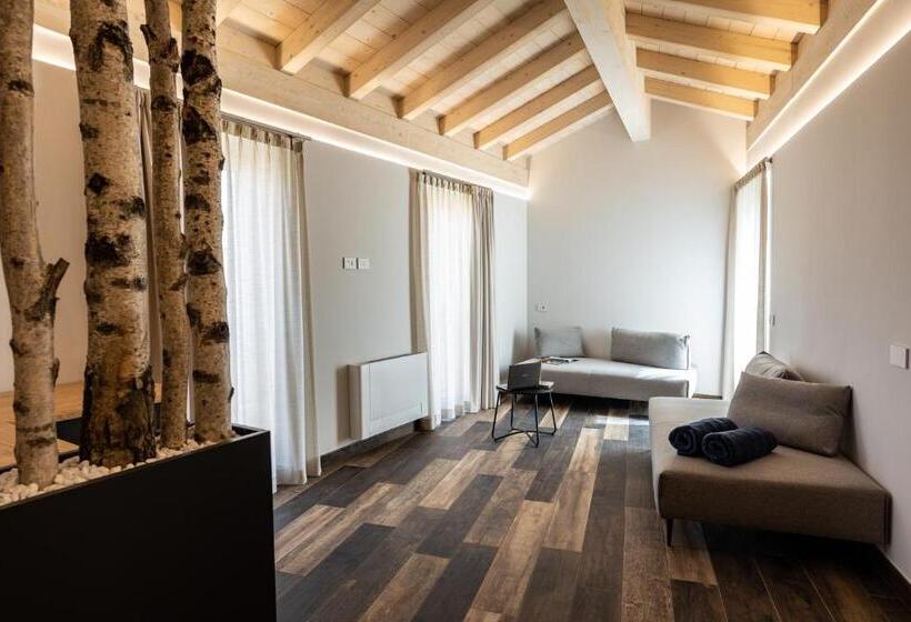 هتل Agriturismo Il Medeghino