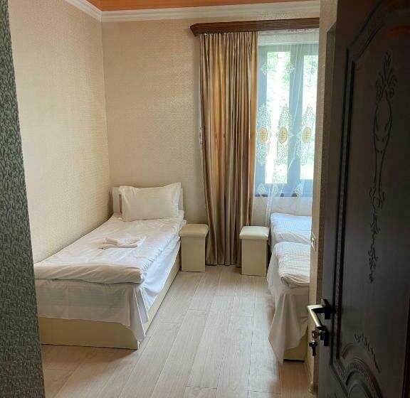 هتل Rafting House