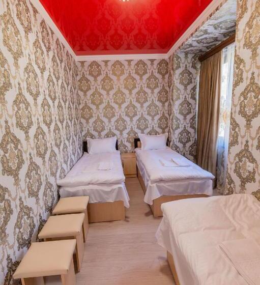 هتل Rafting House