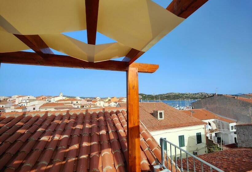 بنسيون Capricci Di Vento   Design Guest House