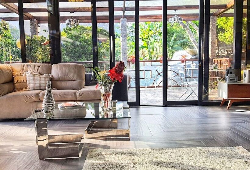 هتل The Residence By Villa Alejandro