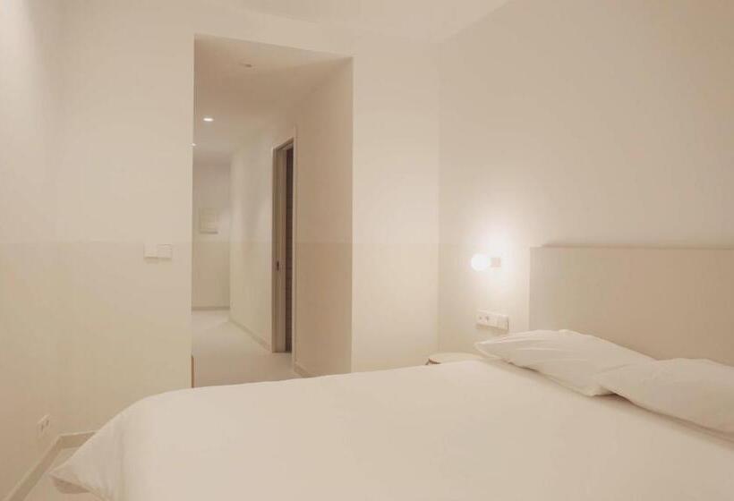 هتل La Fonda B&b