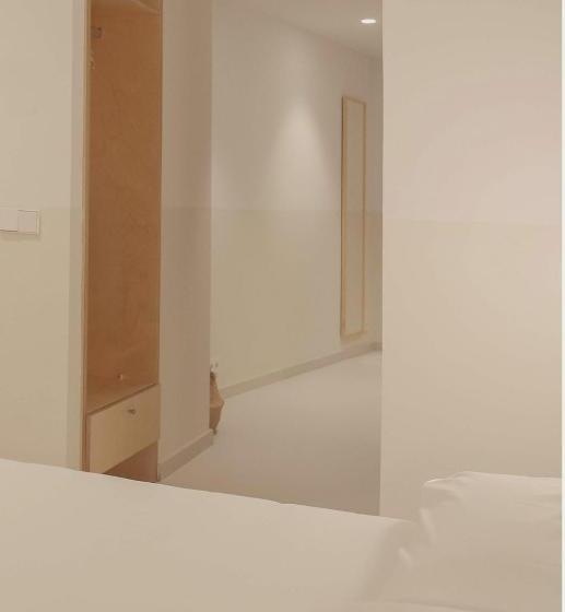 هتل La Fonda B&b