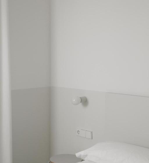 هتل La Fonda B&b