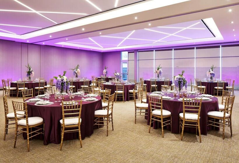 هتل Springhill Suites By Marriott Los Angeles Downey
