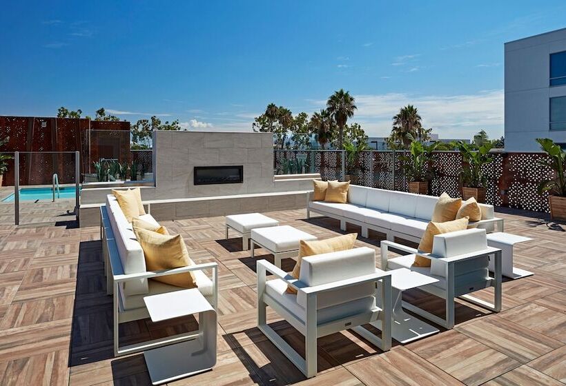 هتل Springhill Suites By Marriott Los Angeles Downey