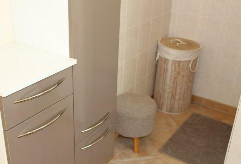 פנסיון La Chambre Verte