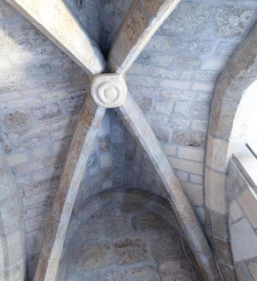 پانسیون Chambre Familiale Maison De L église Du Couvent