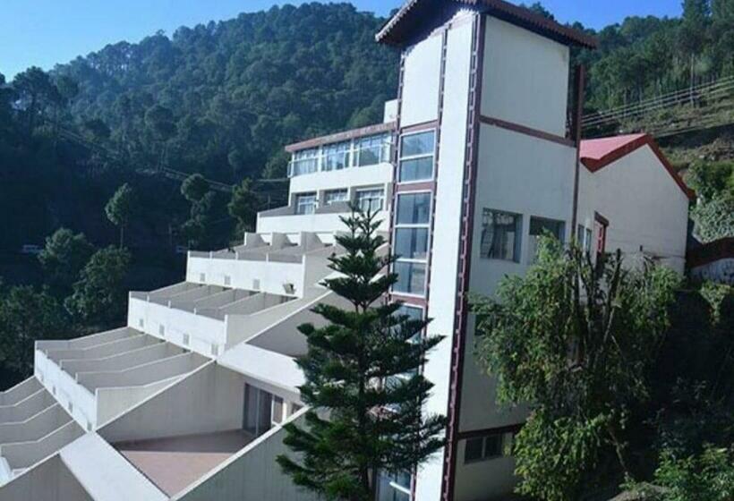 فندق Misty Meadows Resorts