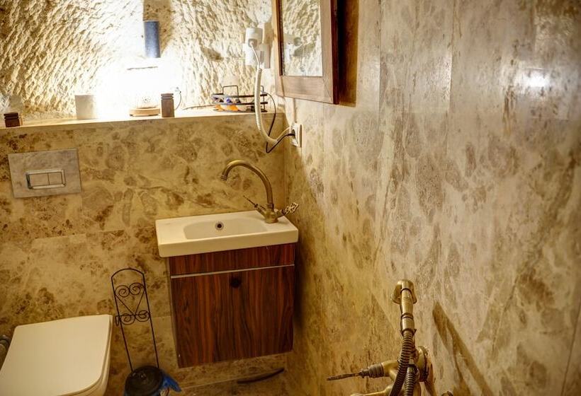 هتل Saliche Cave Suite