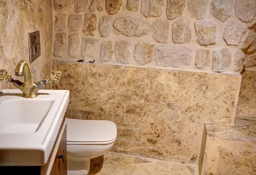 هتل Saliche Cave Suite