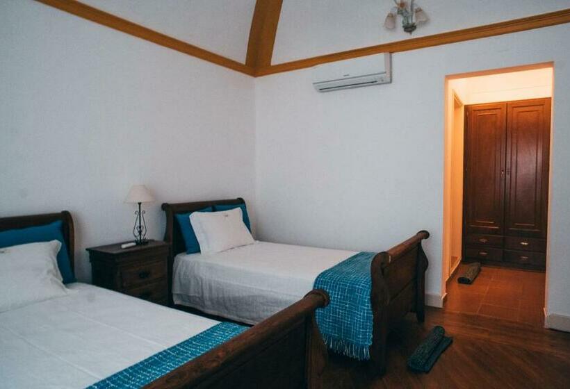 پانسیون Guesthouse Da Vila