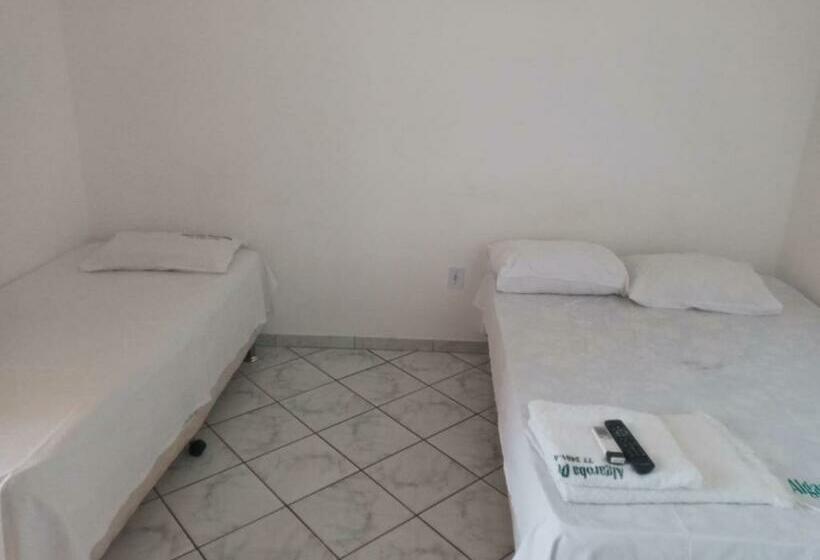 פנסיון Pousada Algaroba