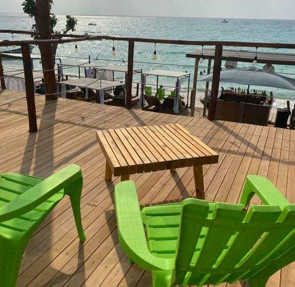 پانسیون Sunset Beach