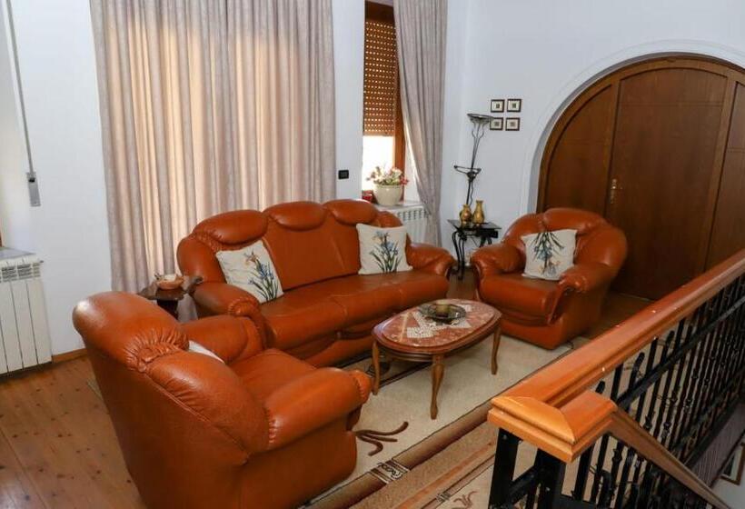 پانسیون Villa Palma Center