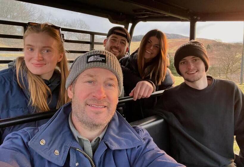 فندق Nether Glenny Farm