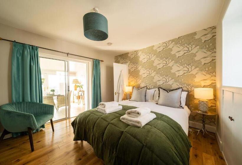 فندق Nether Glenny Farm