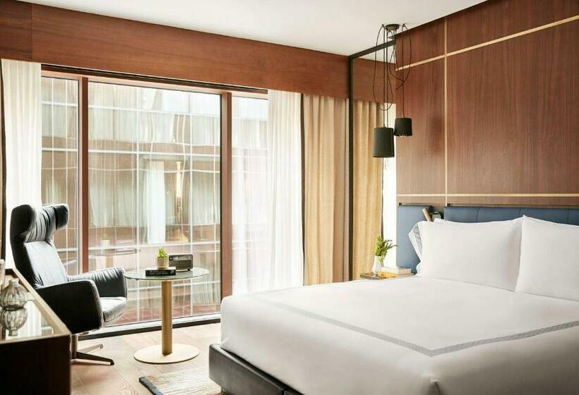 هتل Thompson Madrid, A Hyatt Brand