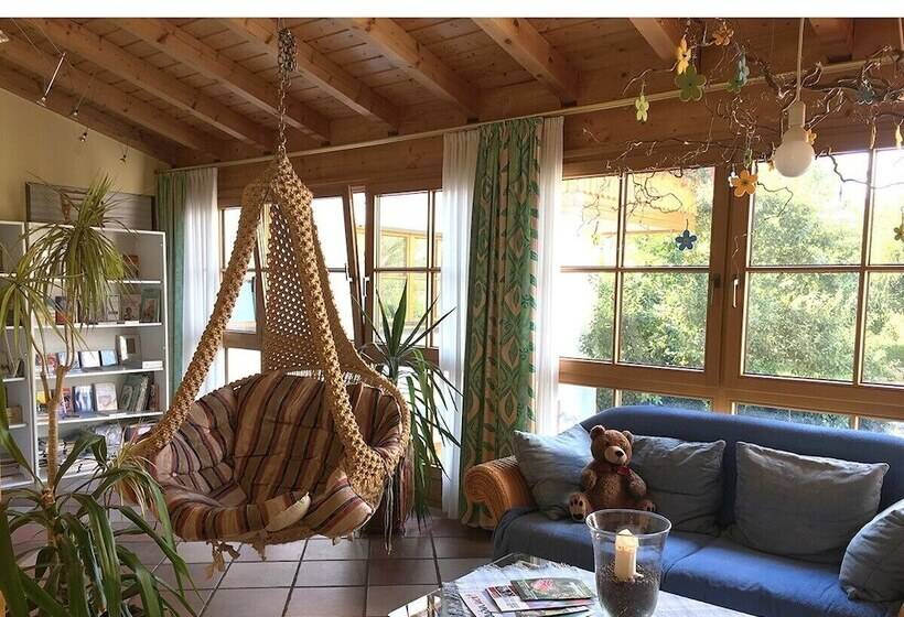 تختخواب و صبحانه Gästehaus Schmid