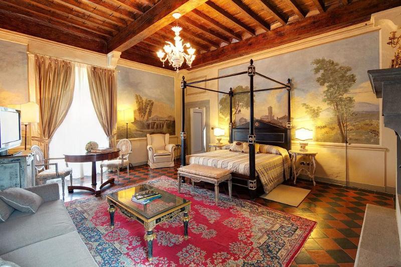 تختخواب و صبحانه Villa Il Sasso  Dimora D Epoca