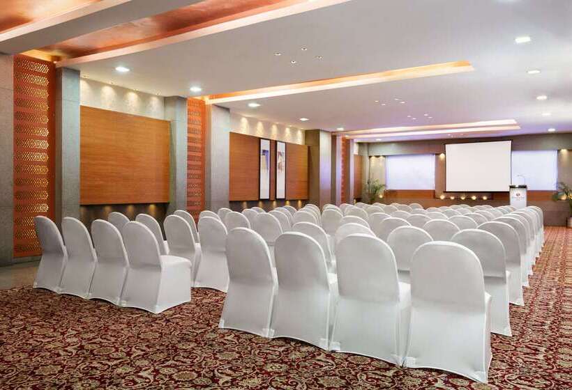 مسافرخانه Ramada Ajmer