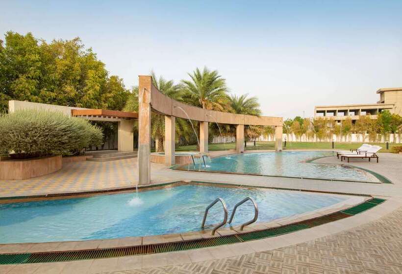 مسافرخانه Ramada Ajmer
