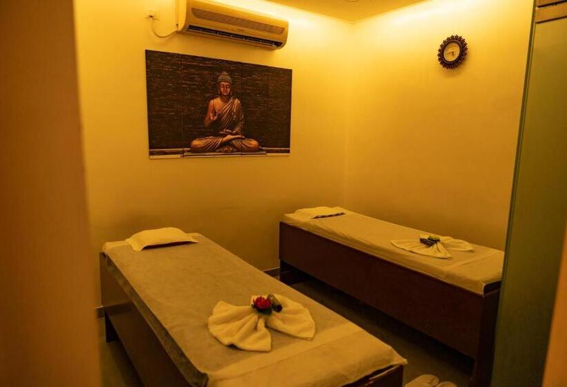 مسافرخانه Ramada Ajmer