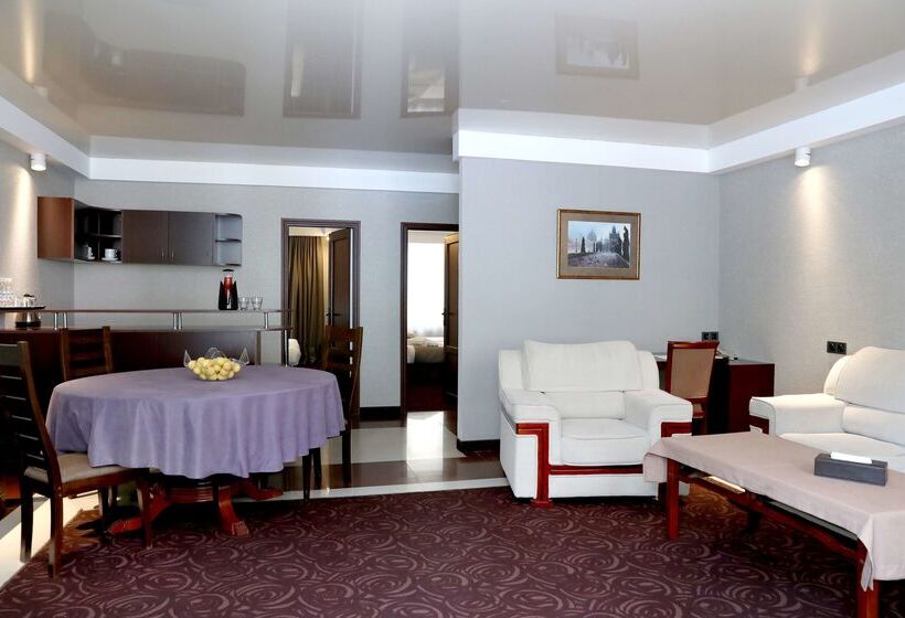 هتل Best Western Plus Paradise  Dilijan