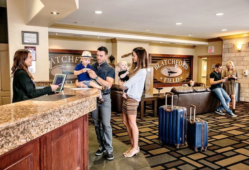 בית מלון כפרי Chateau Nova Kingsway