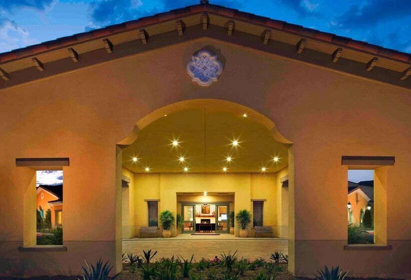 فندق Courtyard By Marriott Santa Barbara Goleta
