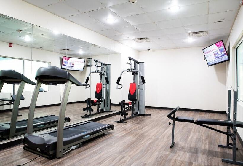 هتل Blisspoint Inn & Suites Marion