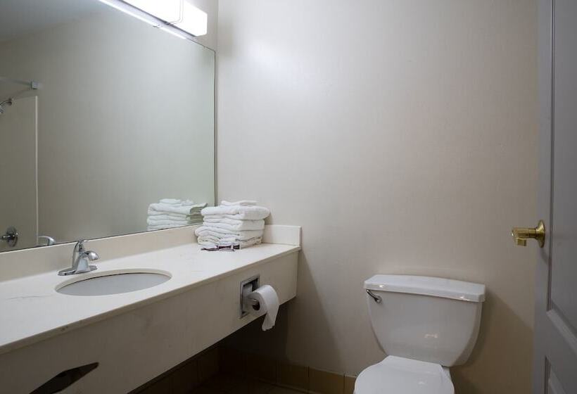 هتل Blisspoint Inn & Suites Marion